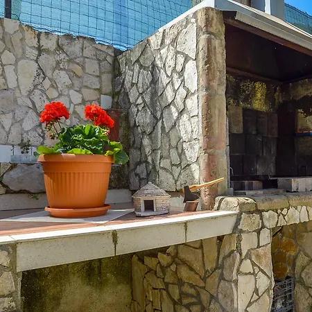Ivano Apartment